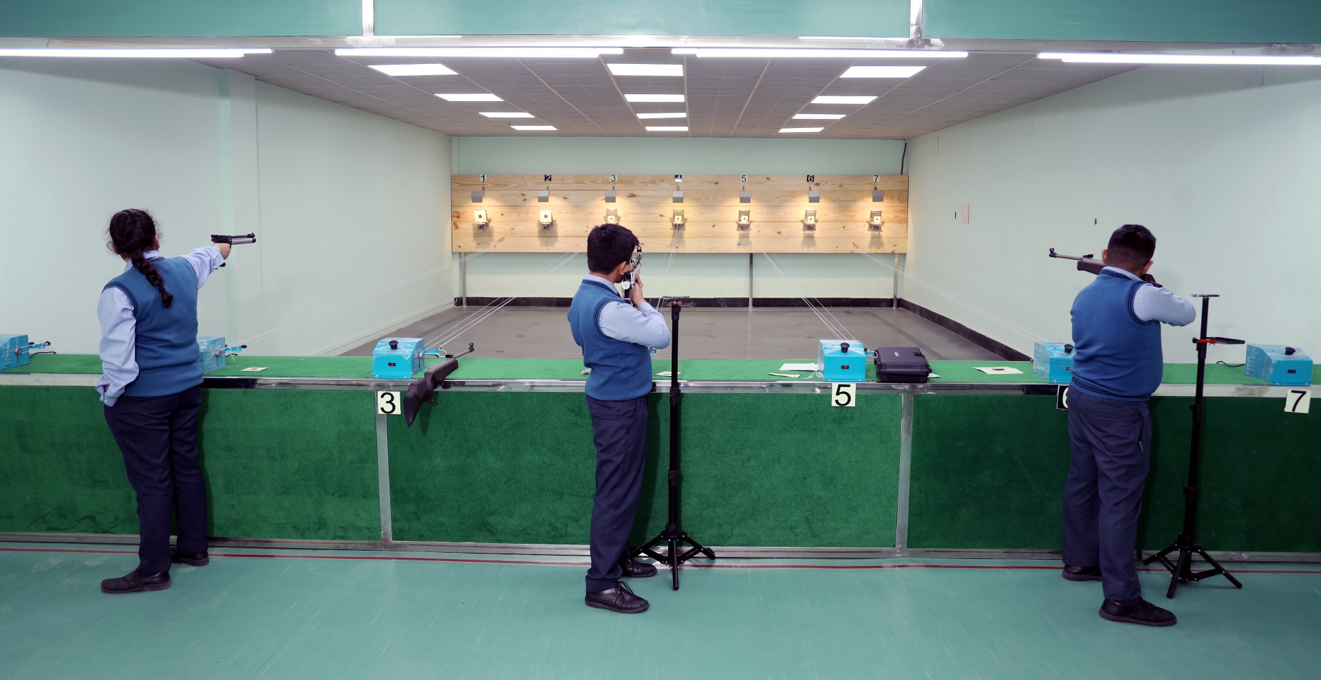 Overhead of students on laptops